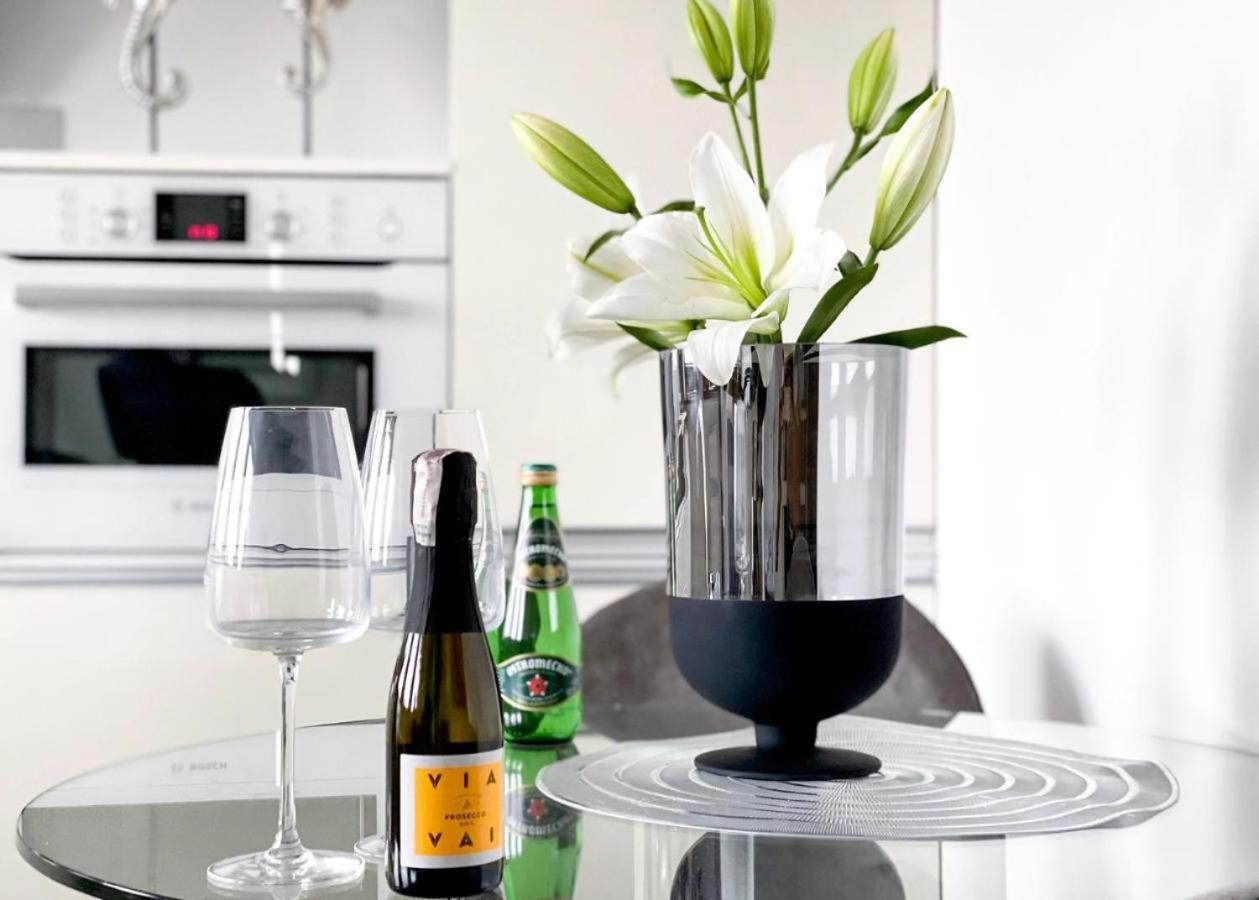 U In -under The Castel Apartment Szczecin